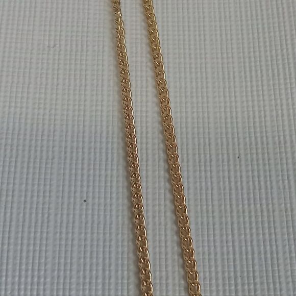 Avon Gold Toned Metal Single Strand Large Oversized Hinged Leaf Pendant Necklace - Picture 7 of 10